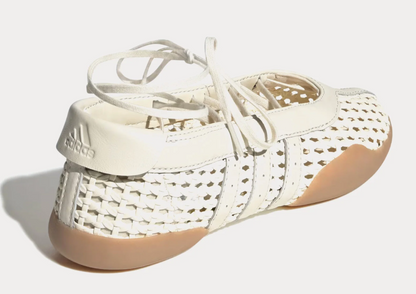 Lightweight Taekwondo Shoes – White