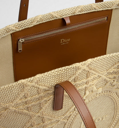 MEDIUM RAFFIA BLOOMING BAG